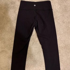 LULU LEMON Capri Leggings